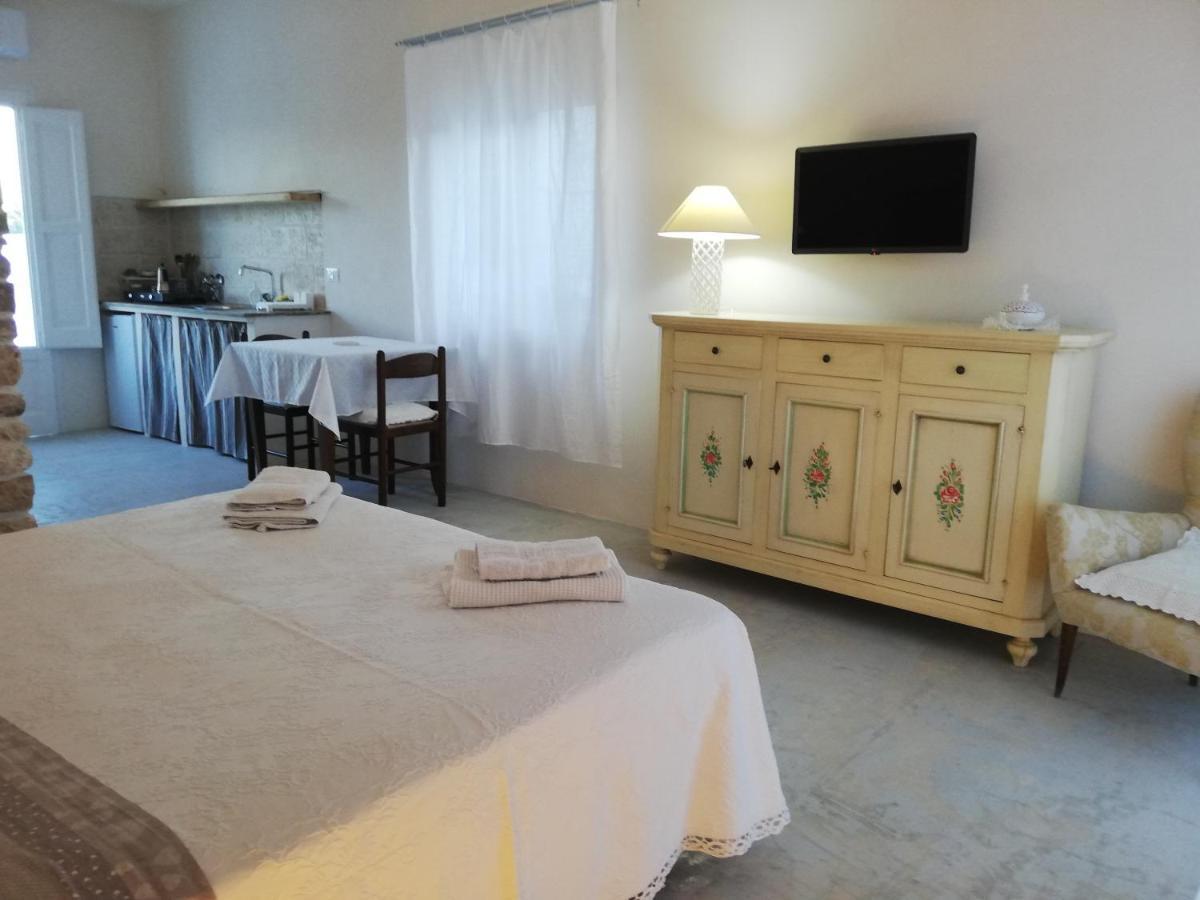 Holiday Home Trullo Antico Ostuni Habitación foto